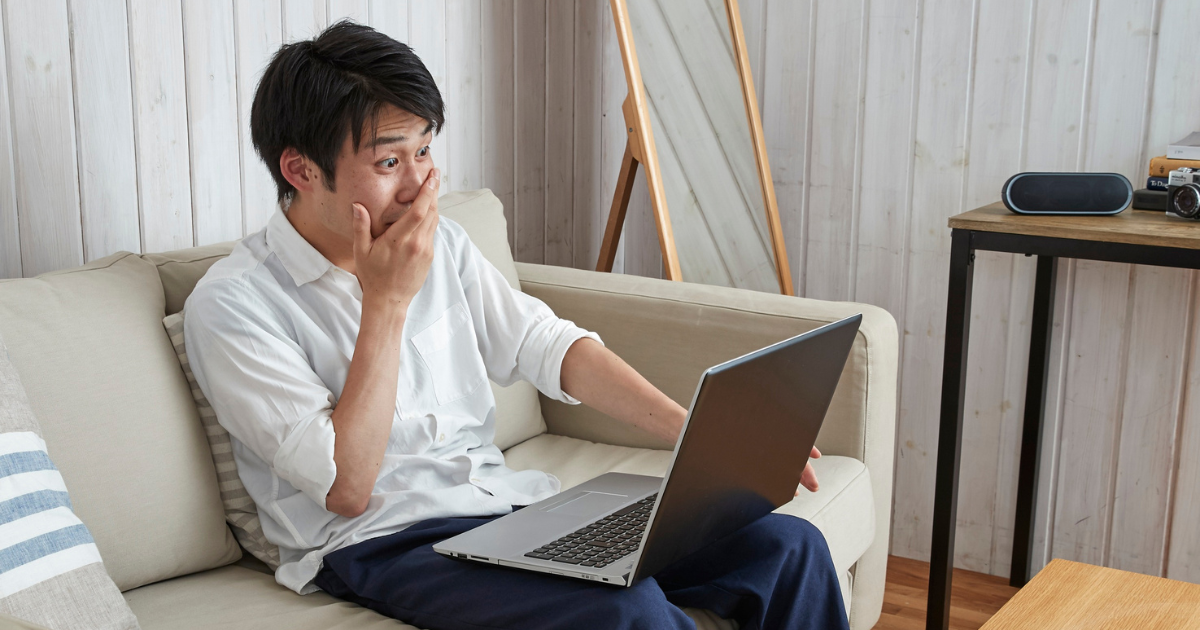 更新できないホームページが招くリスク
