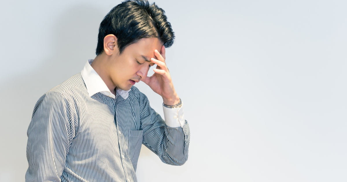 期間が延びる原因に悩むイメージ